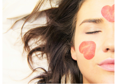 The Ultimate Guide to Seasonal Makeup: Transitioning from Summer to Fall