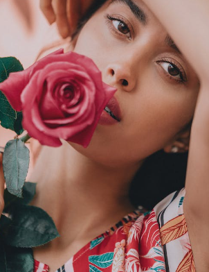 Spring Blossom Makeup: Soft Pinks and Floral Accents
