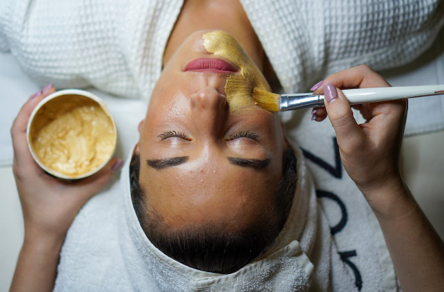 Caring for Sensitive Skin: Gentle Products and Strategies