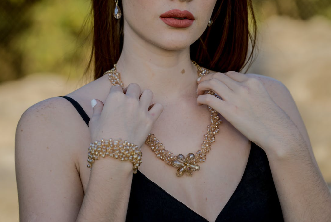 Styling Statement Necklaces: From Casual to Formal
