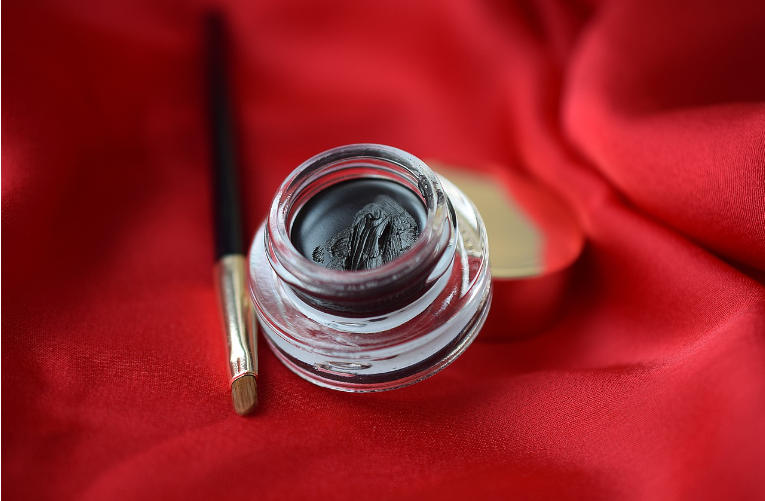 Glamorous Red Carpet Makeup Inspiration