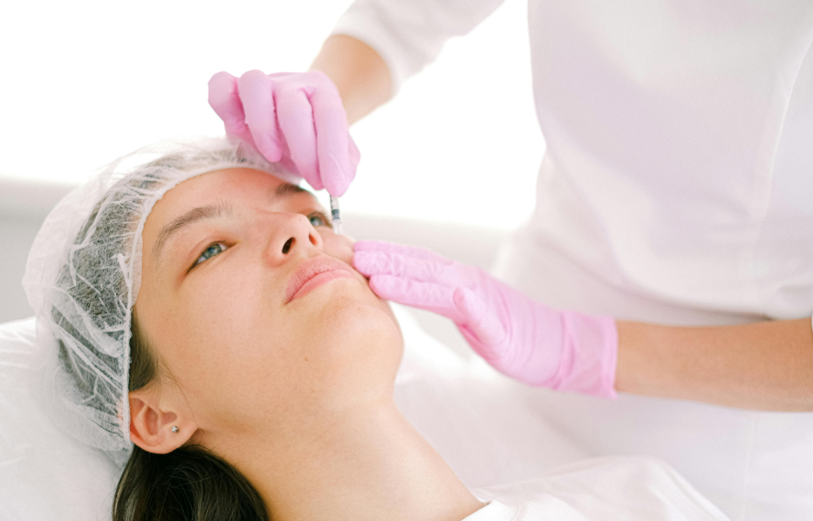 The Secret to Ageless Beauty – 5 Must-Have Products