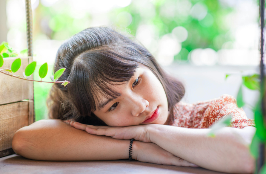 How to Achieve a Natural No-Makeup Look – 5 Simple Steps