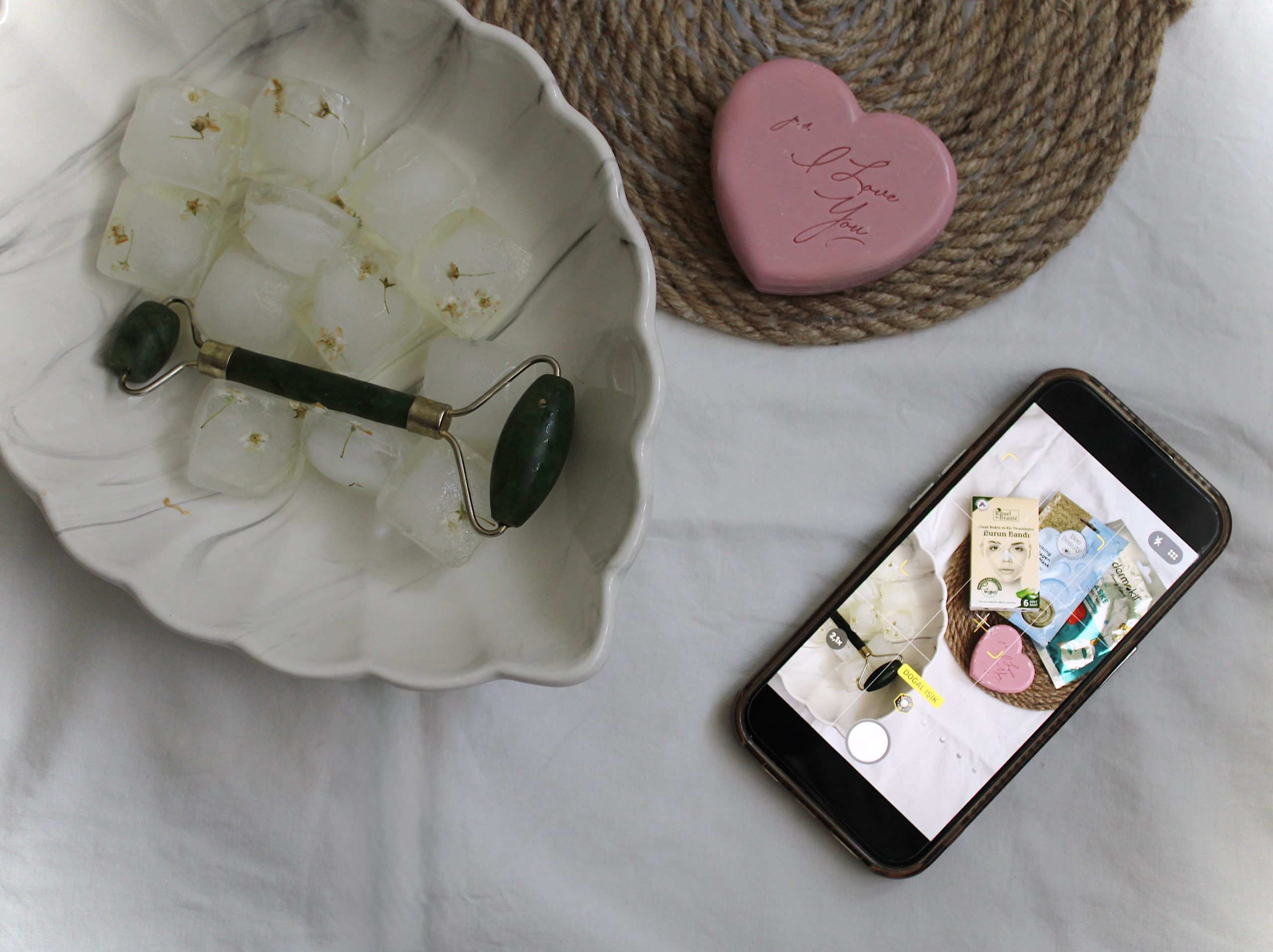 How to Build a Simple Skincare Routine That You Will Actually Stick To